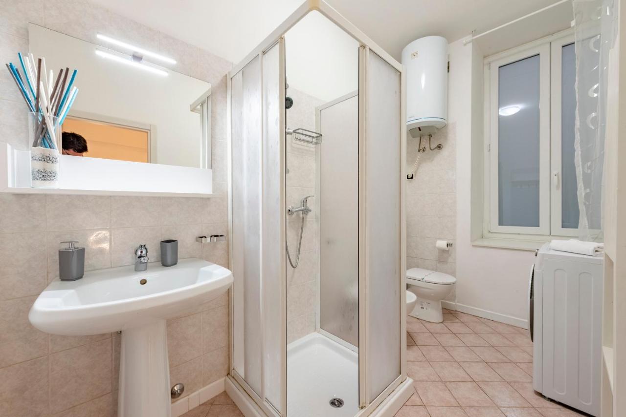 Mazzini 12, Elegant Central Apartment With Free Private Garage 800 M, Air Conditioning, Wi-Fi, Just 100 M From The Public Beach Rapallo Eksteriør billede