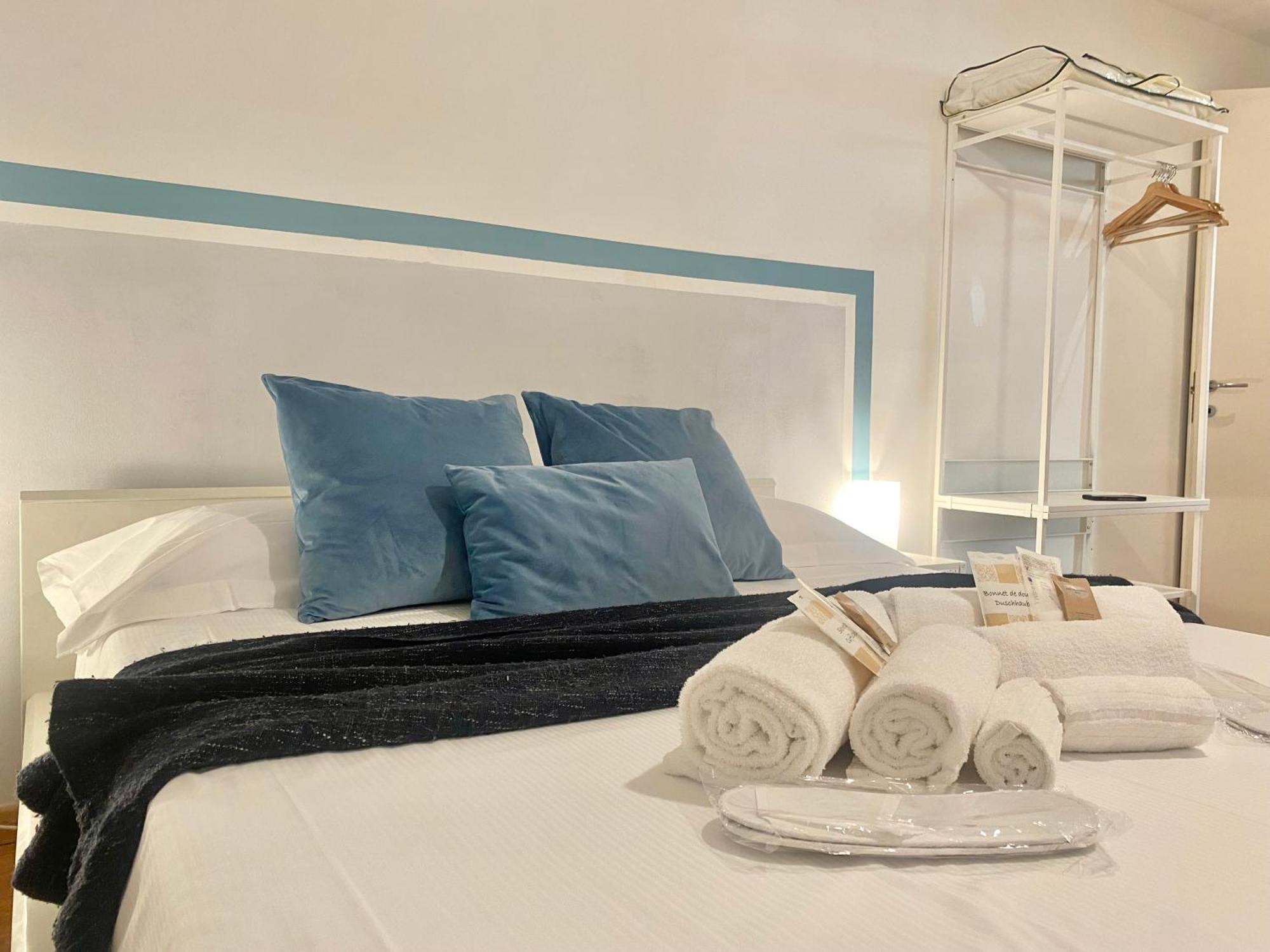 Mazzini 12, Elegant Central Apartment With Free Private Garage 800 M, Air Conditioning, Wi-Fi, Just 100 M From The Public Beach Rapallo Eksteriør billede